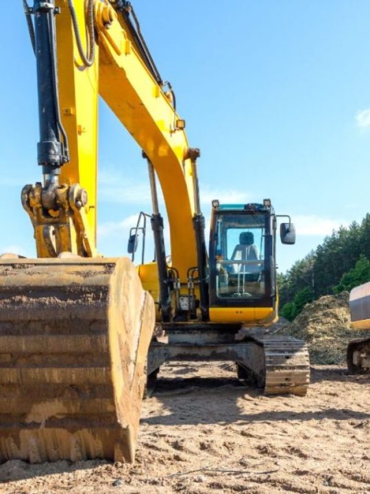 Qual é a CNH correta para operar máquinas pesadas? 