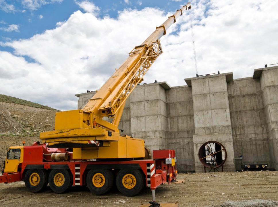 Rentaf realiza leilão de Caminhões Guindaste com lances a partir R$ 126 mil!