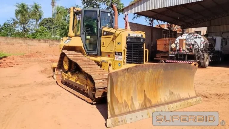 Venda direta da Tucumann conta com diversas máquinas pesadas com lances a partir R$ 110 mil!