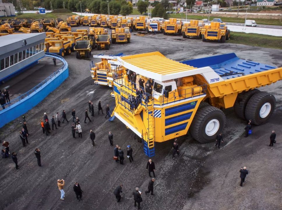 Qual o maior caminhão do mundo? Conheça o Belaz 75710