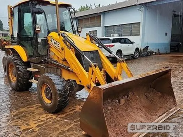 Prefeitura Águas de Chapecó realiza leilão de Máquinas Pesadas e Agrícolas por lances a partir de R0.