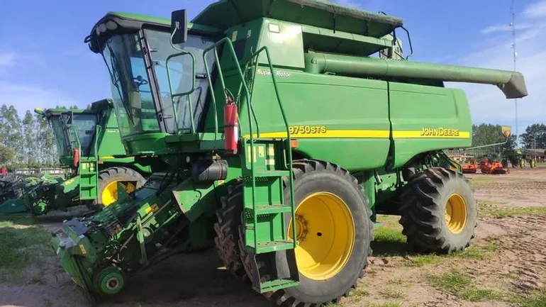 SLC Agrícola vende máquinas e equipamentos agrícolas em leilão 