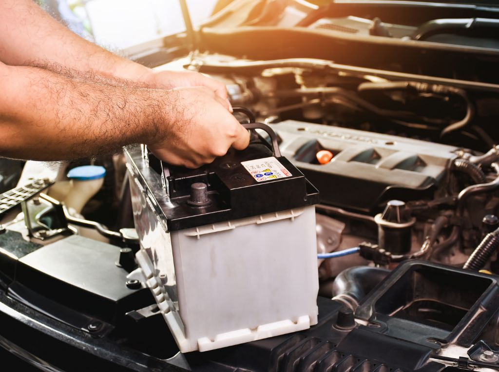 A transição para veículos elétricos e seu impacto na produção industrial