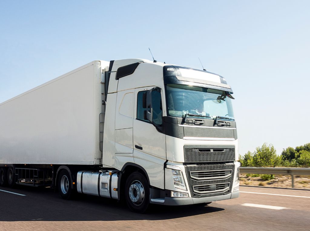 Quer reduzir custos operacionais? Descubra como estender a vida útil do caminhão usado com práticas de gestão e manutenção. Acesse o guia da Superbid