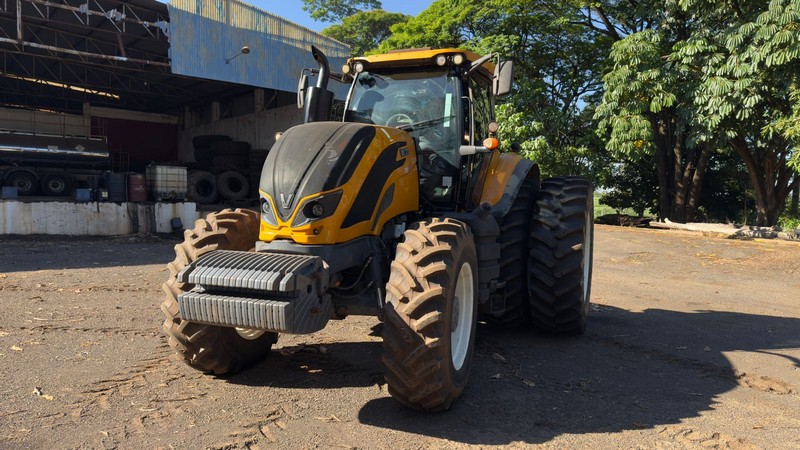 Leilão Fazenda Santo Antônio: Tratores e Implementos Agrícolas com lances a partir de R$ 2 mil